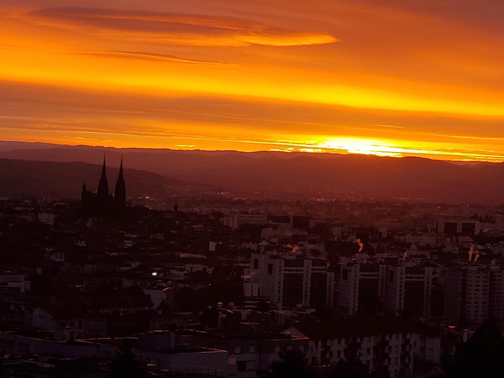 Entre Ville Et Nature - Les Hauts De Clermont Avec Garage Gratuit Exterior foto